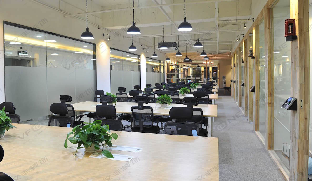 龍華區(qū)企業(yè)裝修效果圖_辦公室裝修設(shè)計_辦公室裝修設(shè)計效果圖